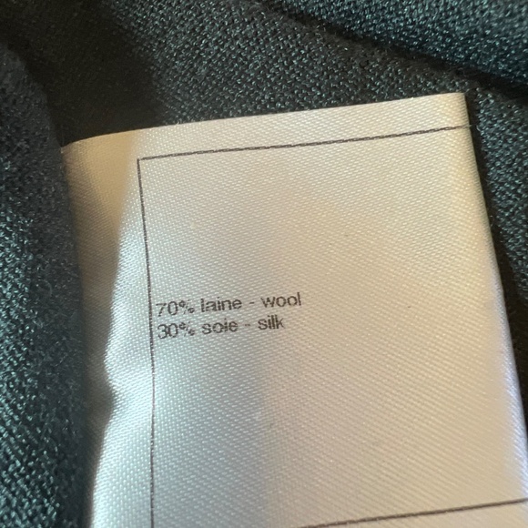 2851 Chanel ribbed knit mini dress in charcoal gray Size 40 (US 4) - Picture 7 of 8